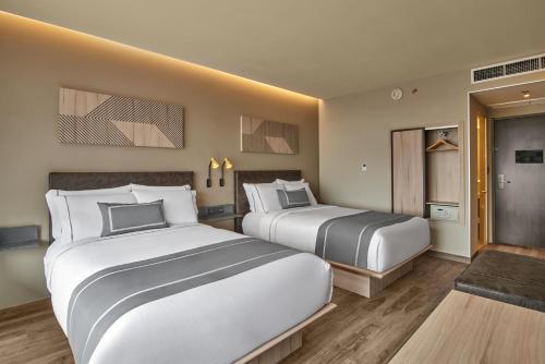Hotel City Express Plus Interlomas