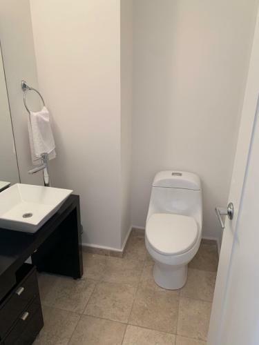Great 2br Apartment 1204 @santa Fe