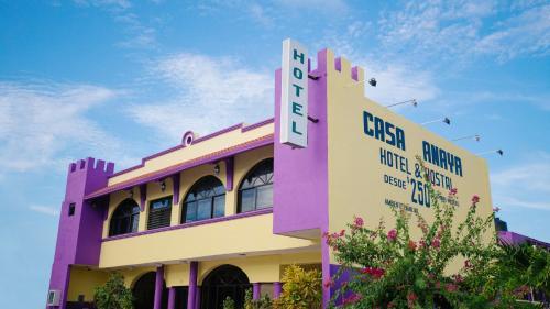 Casa Anaya Hotel & Hostal
