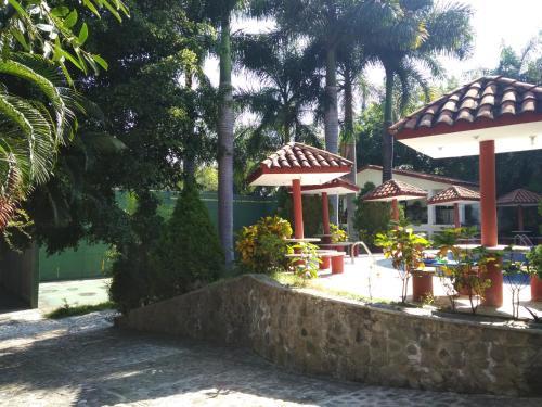 Hotel Rancho Agua Salada