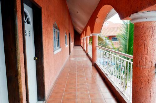 Hotel Oasis De La Paz