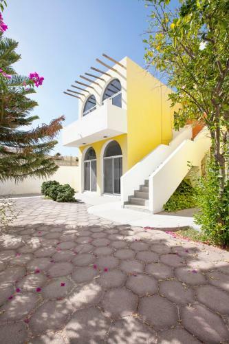 Apartamento 2 Br 2 Bath, Downtown Ground Level.