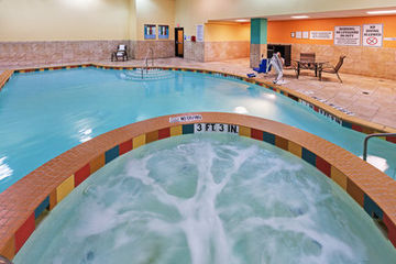Holiday Inn Express Hotel & Suites Fort Worth Downtown