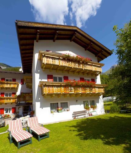 Hotel Tyrolia Garni