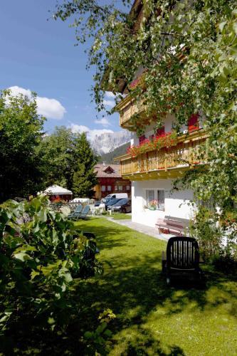 Hotel Tyrolia Garni