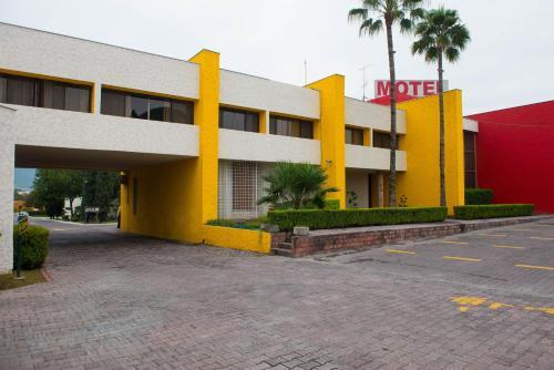 Motel Albergue De La Monta�a