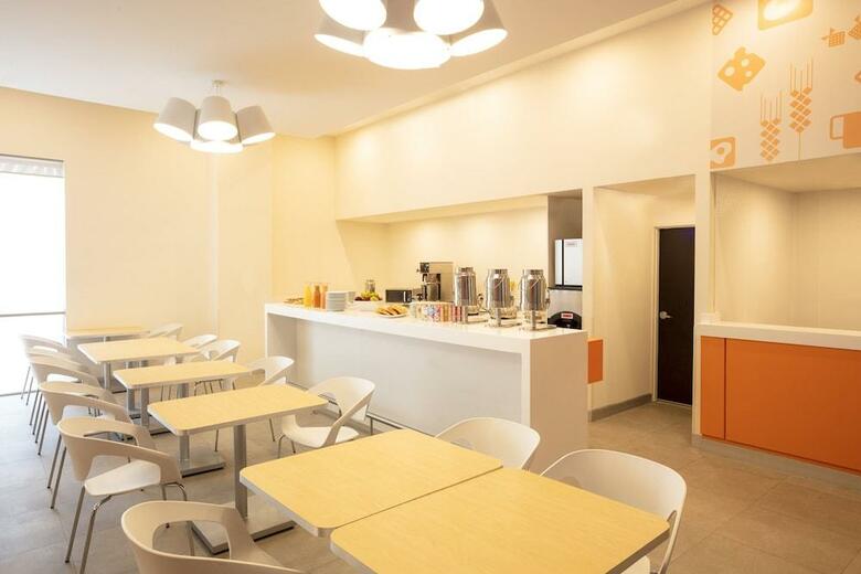 Hotel Fiesta Inn Express Monterrey Centro