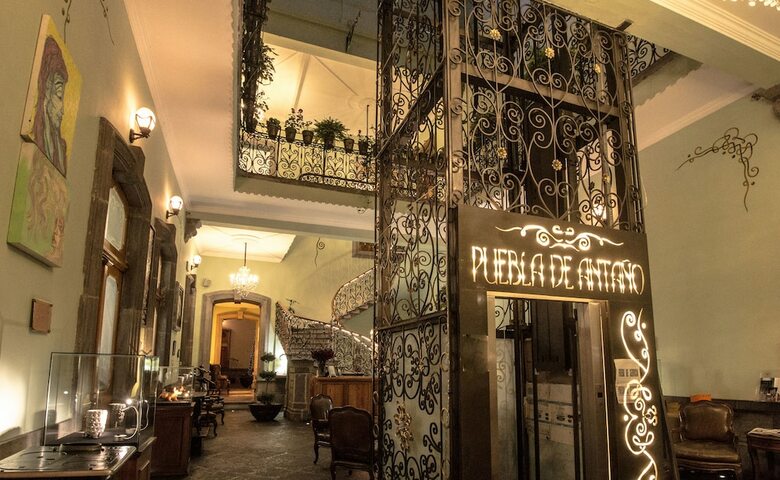 Hotel Puebla De Anta�o