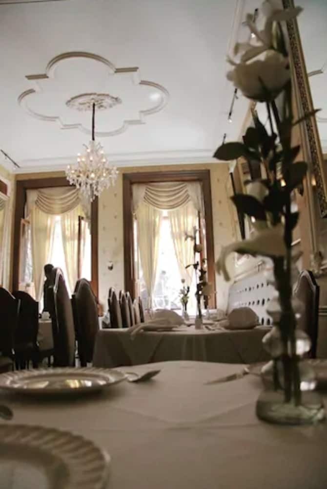 Hotel Puebla De Anta�o