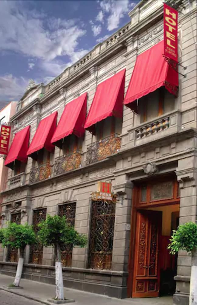 Hotel Puebla De Anta�o
