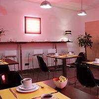 Hotel Tours(.)