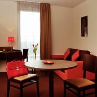 Hotel Tours(.)