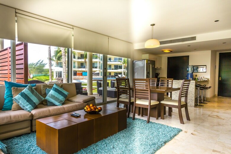 Apartamento The Elements Oceanfront & Beachside Condo Hotel