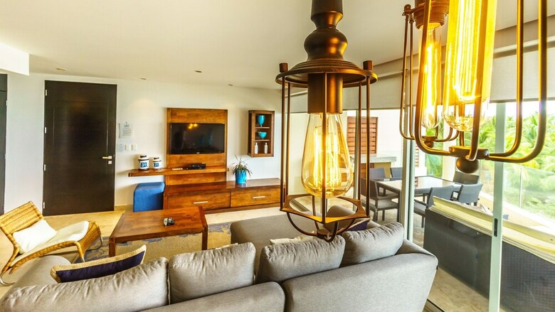Apartamento The Elements Oceanfront & Beachside Condo Hotel