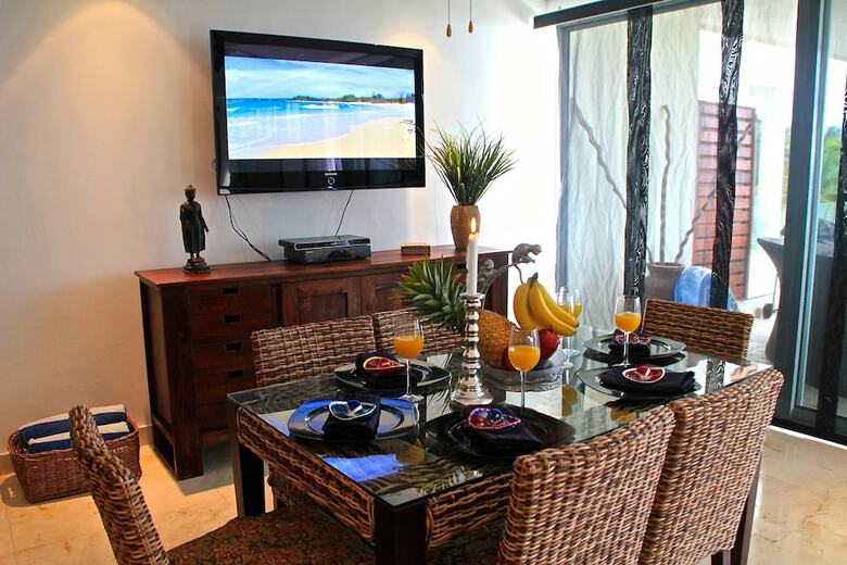 Apartamento The Elements Oceanfront & Beachside Condo Hotel