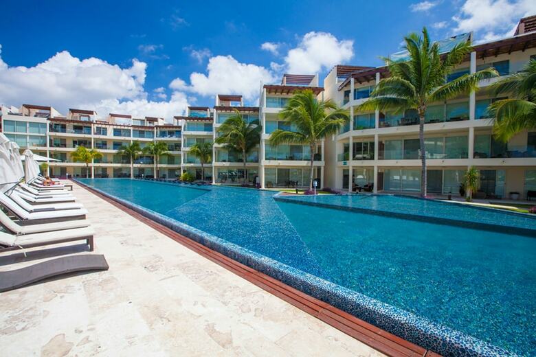 Apartamento The Elements Oceanfront & Beachside Condo Hotel