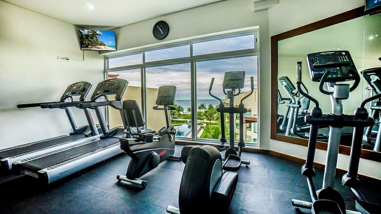 Apartamento The Elements Oceanfront & Beachside Condo Hotel