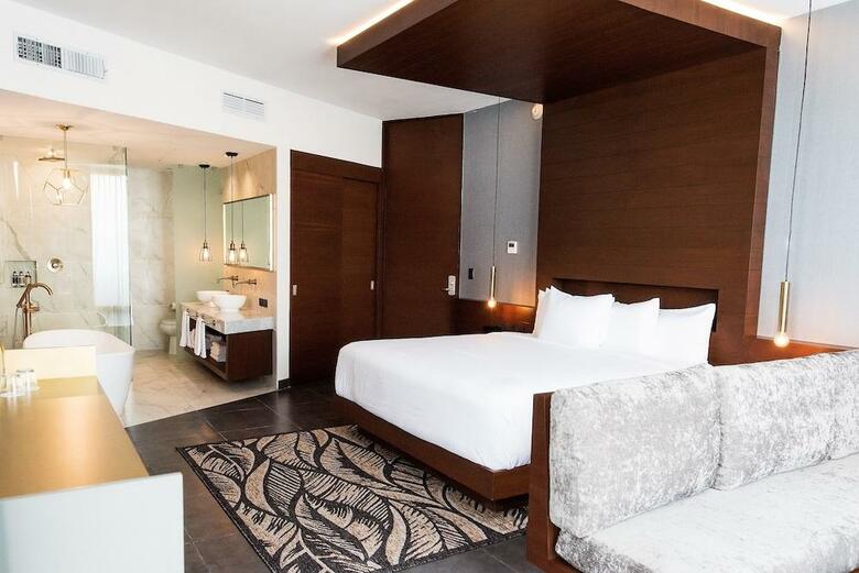 Marquee Playa Hotel