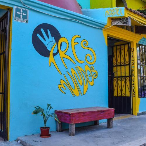 Tres Mundos Hostel