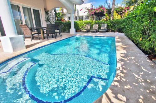 Beachside Villa- Casa Azul Caribe