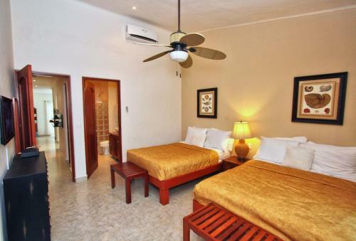 Beachside Villa- Casa Azul Caribe