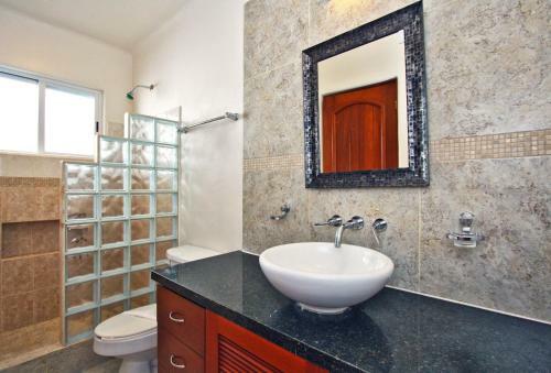 Beachside Villa- Casa Azul Caribe