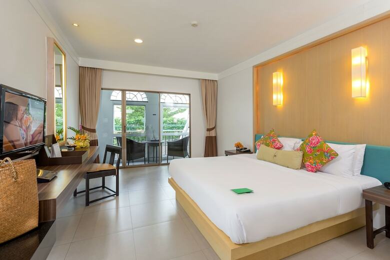 Hotel Sawaddi Patong Resort (deluxe)