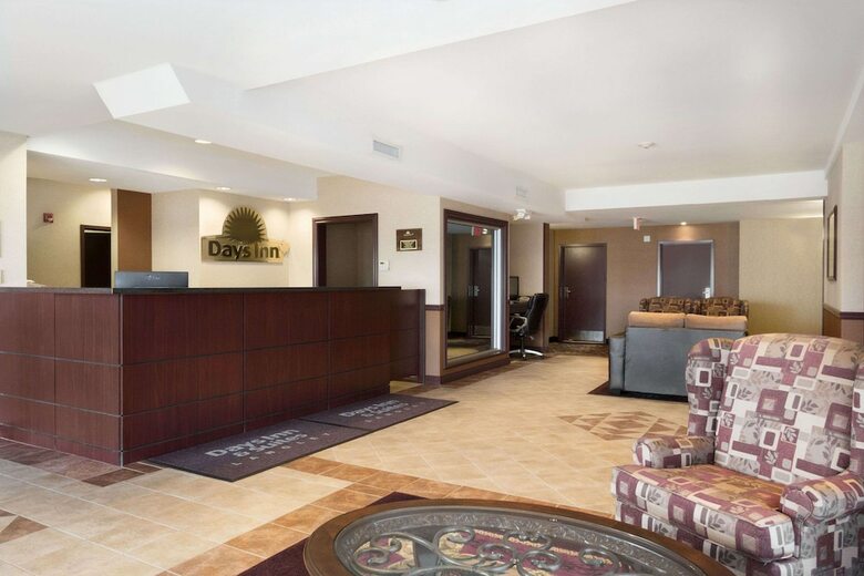 Hotel Days Inn And Suites - Langley
