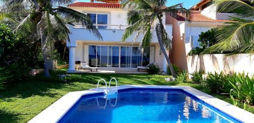 Bed & Breakfast Villa Susana - Beach Front House