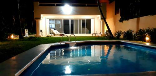 Bed & Breakfast Villa Susana - Beach Front House