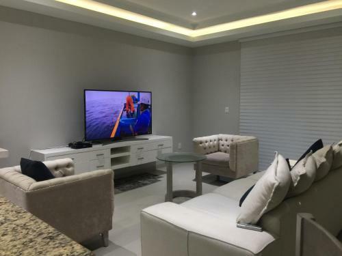 Villa Perlita's Home Regatta