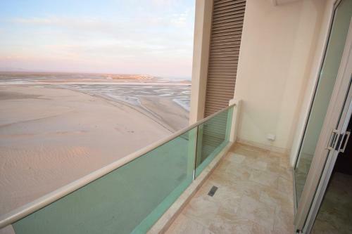 Apartamento Tessoro 1002 At Las Conchas