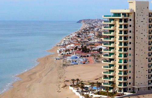 Apartamento Tessoro 1002 At Las Conchas