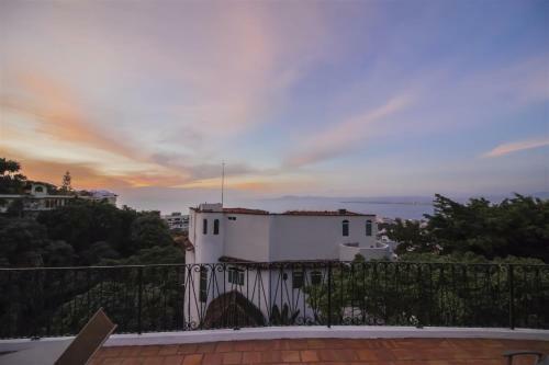 Condo-campanario-701-a-ph