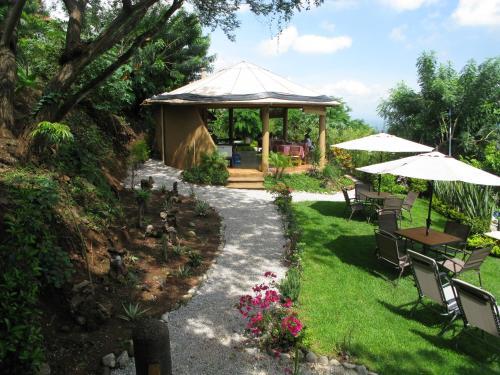 Posada Caba�as El Nido De La Huilota