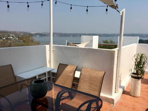Casa Del Lago, Teques