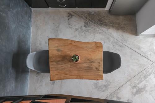 Gallo Azul, Downtown Loft Style Apartment