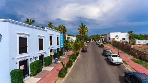 Gallo Azul, Downtown Loft Style Apartment