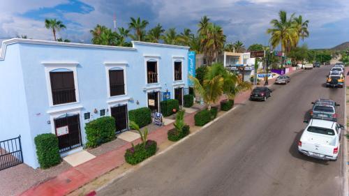 Gallo Azul, Downtown Loft Style Apartment