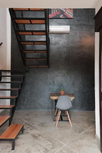 Gallo Azul, Downtown Loft Style Apartment