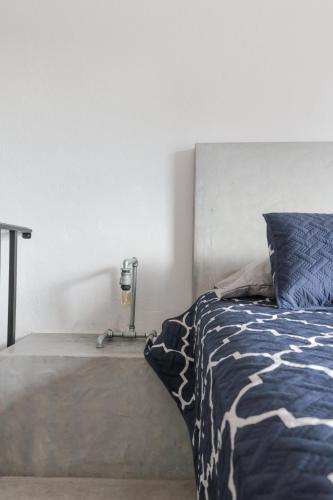 Gallo Azul, Downtown Loft Style Apartment