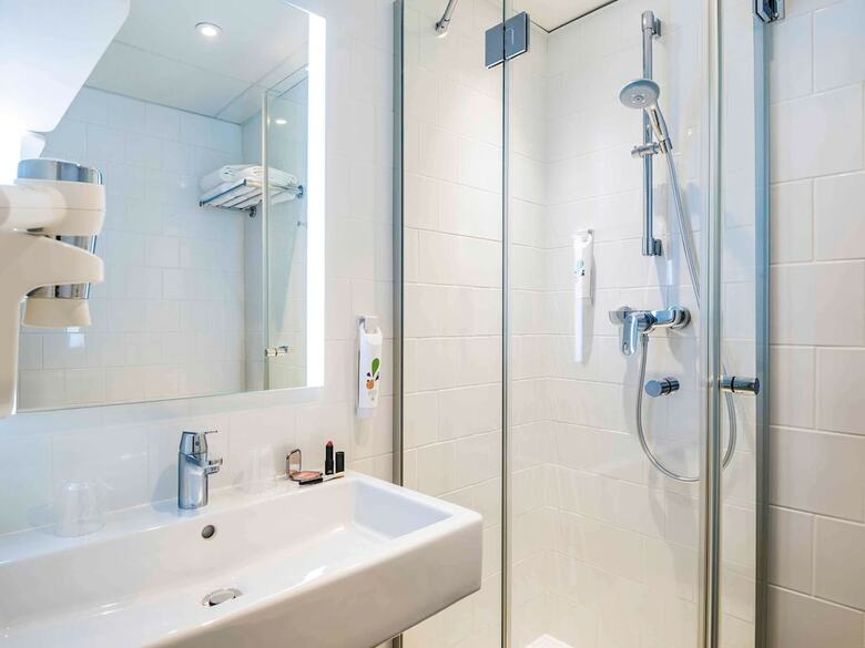 Hotel All Seasons Paris 15 Lecourbe