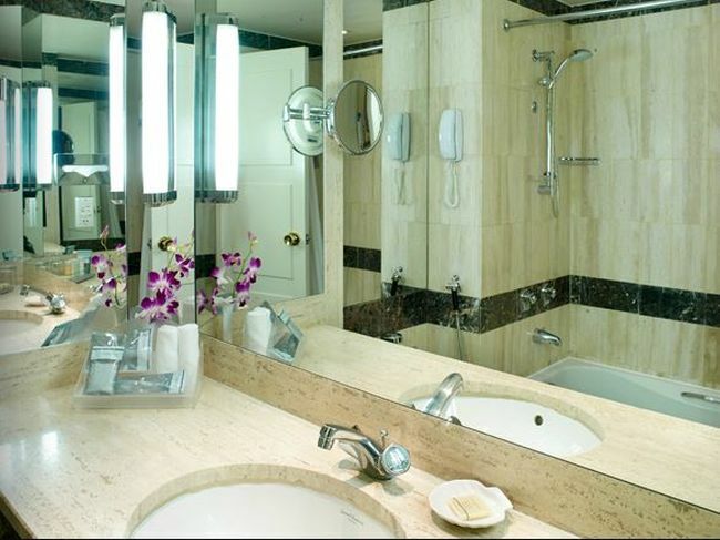 Radisson Blu Hotel, Dubai Deira Creek
