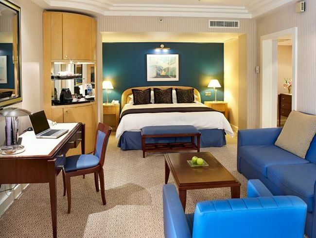 Radisson Blu Hotel, Dubai Deira Creek