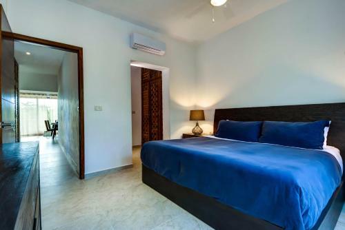 Lunata Apartment 102