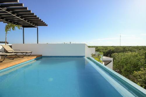 Apartamento Tropical 3story Condo With Terrace At Tulum