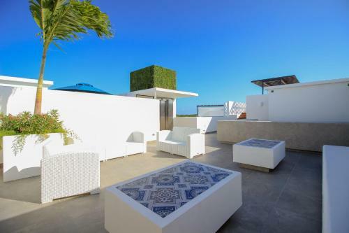 Apartamento Tropical 3story Condo With Terrace At Tulum