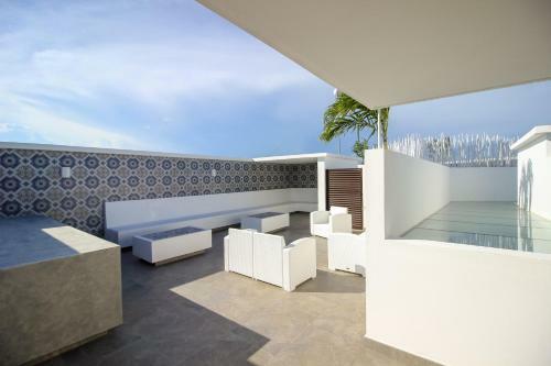 Apartamento Tropical 3story Condo With Terrace At Tulum