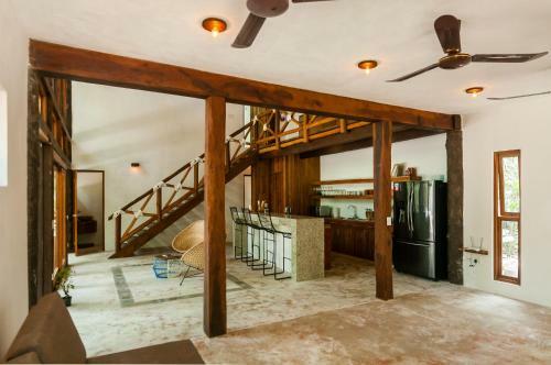 Jungle Chic Villa In The Outskirts Of Tulum