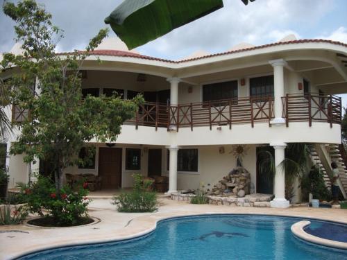 Lge Privat Villa / 13 Bed Sizes